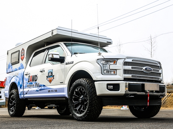 旅美速腾福特猛禽“F150越野者”四驱越野房车